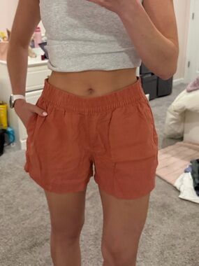 Old Navy Women's Rust Orange Elastic-Waist Linen Utility Shorts